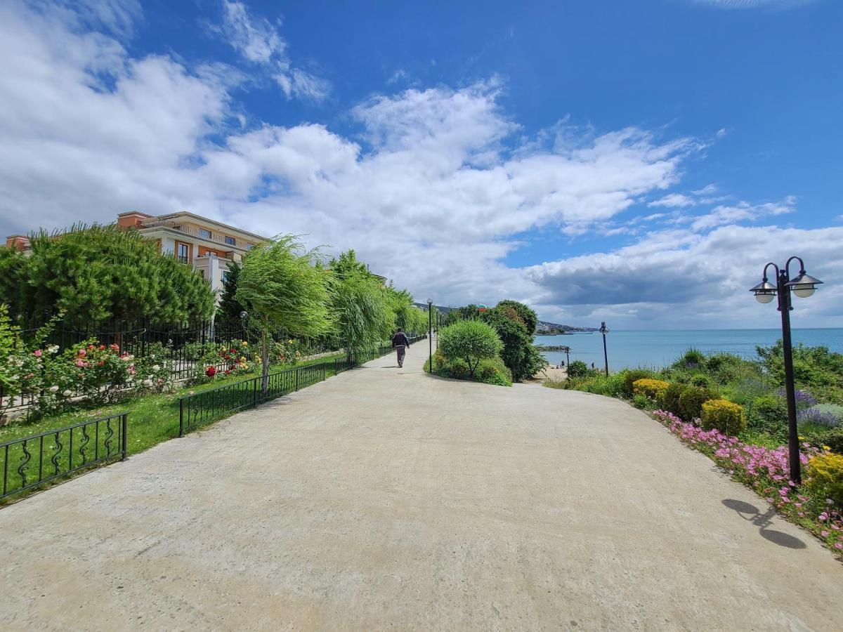 Prestige Fort Aparthotel - Private Apartment-Bsr Sveti Vlas Eksteriør bilde